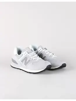 New Balance: Серые кроссовки 