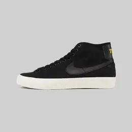 NIKE: Чёрные кеды Blazer