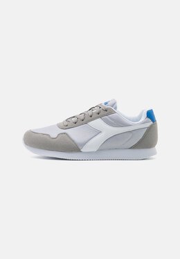 Diadora: Фиолетовые кроссовки