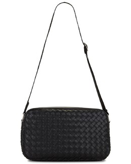 Bottega Veneta: Чёрная сумка  Intrecciato