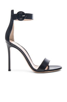 Gianvito Rossi: Чёрные туфли 