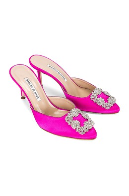 Manolo Blahnik: Розовые туфли  Hangisi 70