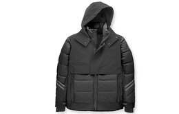 Canada Goose: Чёрный пуховик 