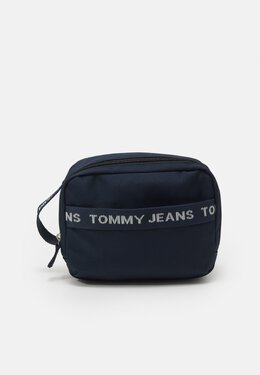 Tommy Jeans: Тёмная сумка Essential