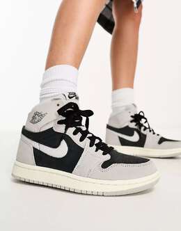 Jordan: Светлые кроссовки Air Jordan 1 Zoom