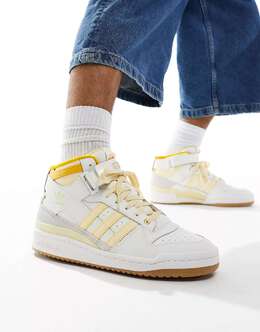 Adidas Originals: Жёлтые кроссовки  Originals