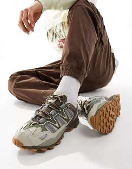 Adidas Originals: Бежевые кроссовки  Originals