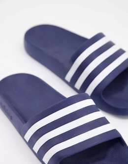 ADIDAS PERFORMANCE: Тёмные шлёпанцы  Adilette