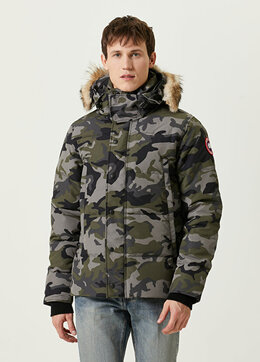 Canada Goose: Пальто Wyndham с капюшоном