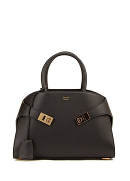 Ferragamo: Чёрная сумка 