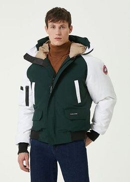 Canada Goose: Зелёная куртка Chilliwack