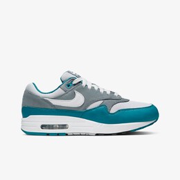 Nike: Серые кроссовки  Air Max 1