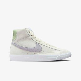 Nike: Многоцветные кроссовки  Blazer Mid 77