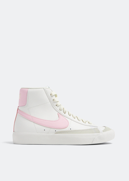 Nike: Белые кроссовки Blazer Mid 77