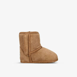 UGG: Обувь