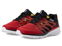 Fila: Красные кроссовки 