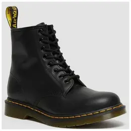 Dr. Martens: Чёрные ботинки 