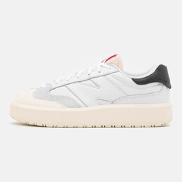 New Balance: Белые кроссовки 