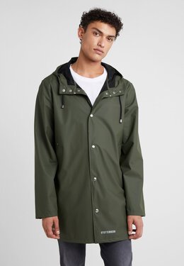 Stutterheim: Зелёный пуховик