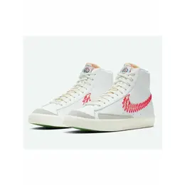 NIKE: Белые кеды Blazer Mid 77 Vintage