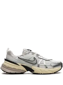 Nike: Белые кроссовки 