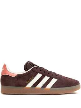 adidas: Коричневые кроссовки  Gazelle
