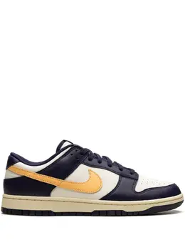 Nike: Фиолетовые кроссовки  Dunk Low
