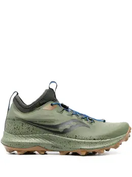 Saucony: Зелёные кроссовки  Peregrine
