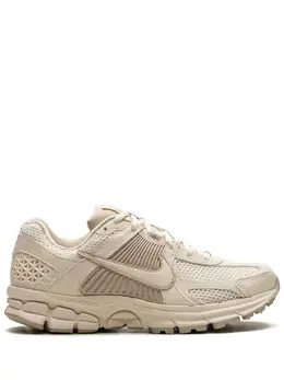 Nike: Бежевые кроссовки 