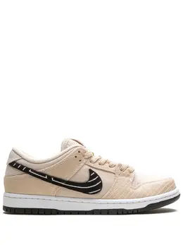 Nike: Бежевые кроссовки  Dunk Low
