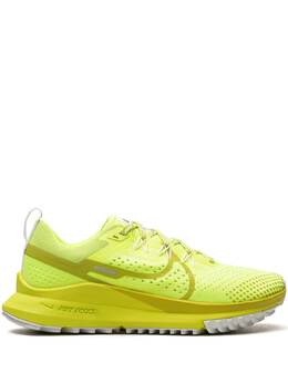 Nike: Яркие кроссовки  Trail