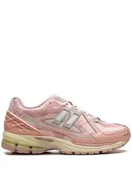 New Balance: Розовые кроссовки 