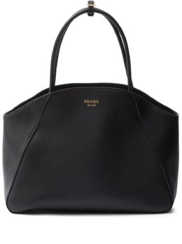 Prada: Чёрная сумка-шоппер 