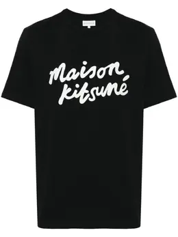 Maison Kitsuné: Футболка с принтом 