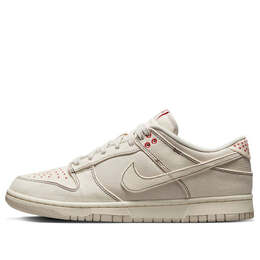 Nike: Светлые кроссовки  Dunk Low