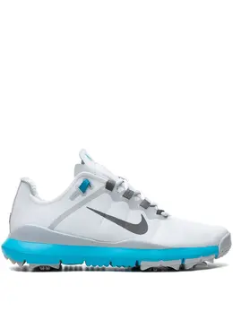 Nike: Светлые кроссовки 