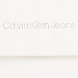 Calvin Klein Jeans: Белая сумка