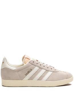 adidas: Бежевые кроссовки  Gazelle