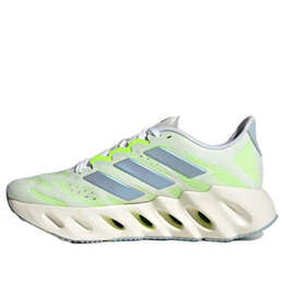 Adidas: Белые кроссовки  Running