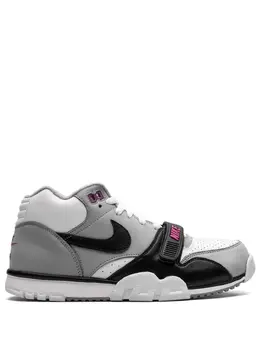 Nike: Чёрные кроссовки  Air