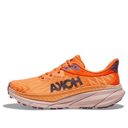 Hoka One One: Оранжевые кроссовки 