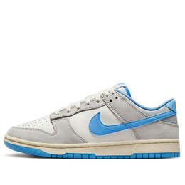 Nike: Светлые кроссовки  Dunk Low