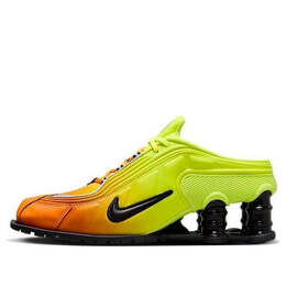 Nike: Оранжевые кроссовки 