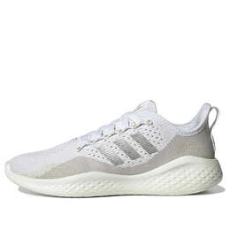 Adidas: Серебристые кроссовки 