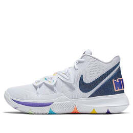 Nike: Белые кроссовки  Kyrie 5