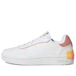 Adidas: Белые кроссовки 