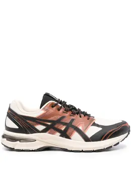 ASICS: Светлые кроссовки  Gel