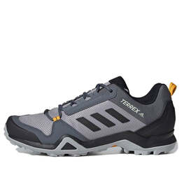 Adidas: Светлые кроссовки  Terrex