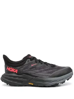 HOKA: Чёрные кроссовки 