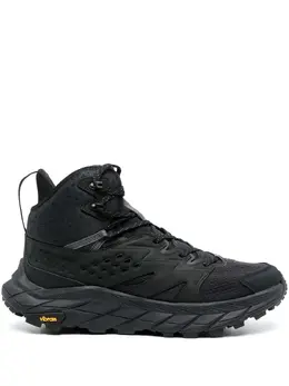 HOKA: Чёрные кроссовки 